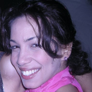 Yvonne M. - Freelance Web Designer