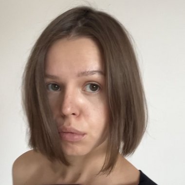 Alexandra M. - Freelance Video Editor