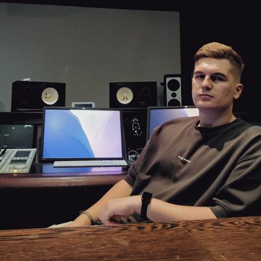 Bounceville ,. - Freelance Music Producer