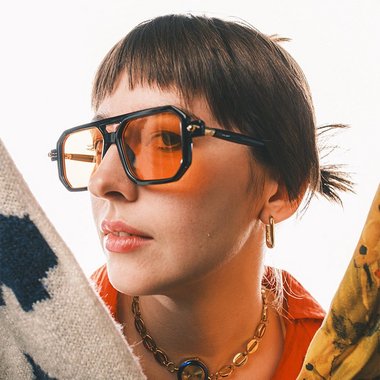 Olivia W. - Freelance Production Designer