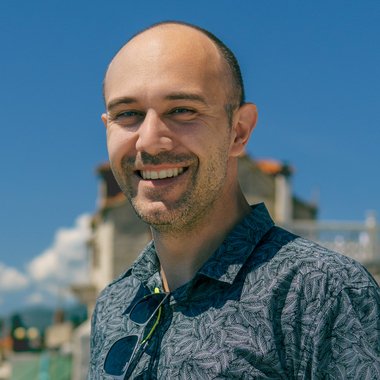 Andrej V. - Freelance Graphic Designer