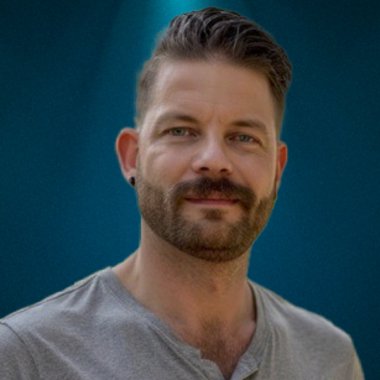 Tom S. - Freelance Pr Freelancer