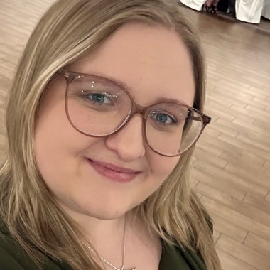 Bailee H. - Freelance Artist
