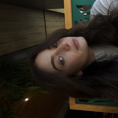 Yana K. - Freelance Content Creator