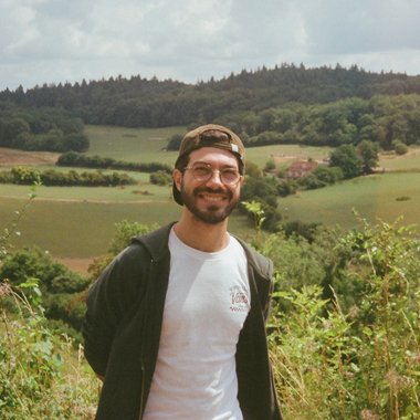 Chris V. - Freelance Presenter