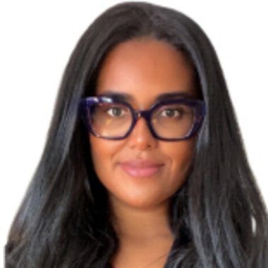 LUANNA B. - Freelance Digital Marketer
