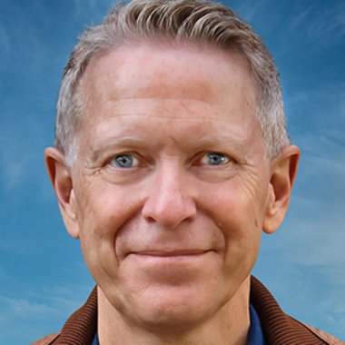 PETER Z. - Freelance Designer