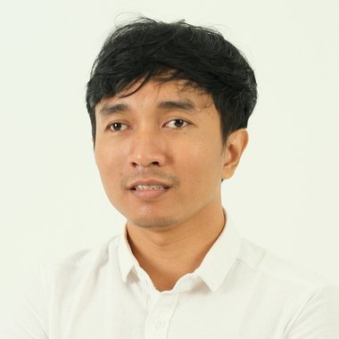 Varen V. - Freelance Content Strategist
