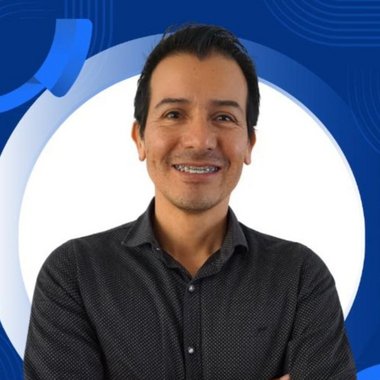 Felipe P. - Freelance Designer