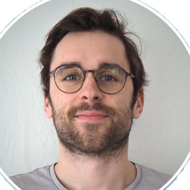 Augustin D. - Freelance Graphic Designer