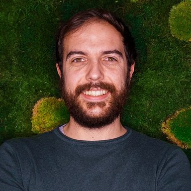 Vasco S. - Freelance Logo Designer