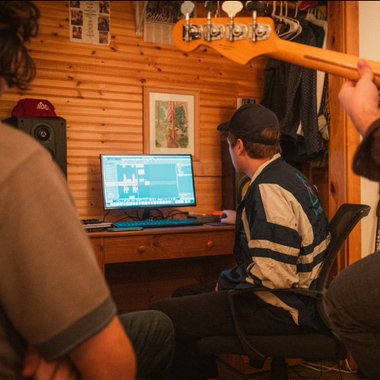 Gavin L. - Freelance Music Producer