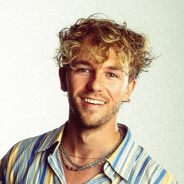 Devin L. - Freelance Graphic Designer