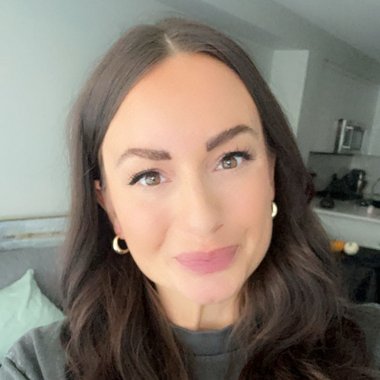 Christine S. - Freelance Presenter