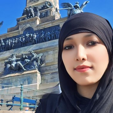 Farjana A. - Freelance Digital Marketer