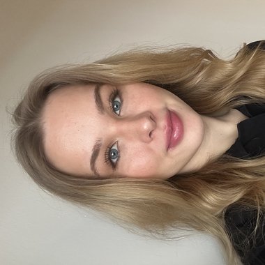 Eszter M. - Freelance Marketing Analyst