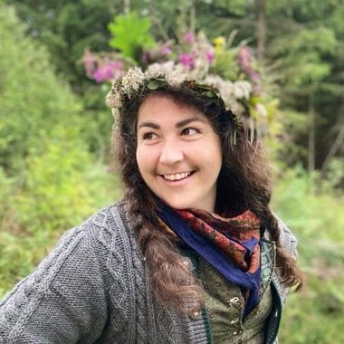 Kat R. - Freelance Book Illustrator