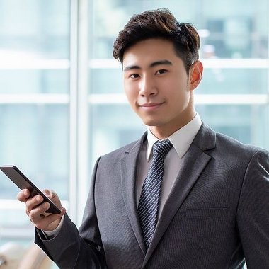 Lok L. - Freelance Web Developer