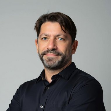 Boris U. - Freelance Designer