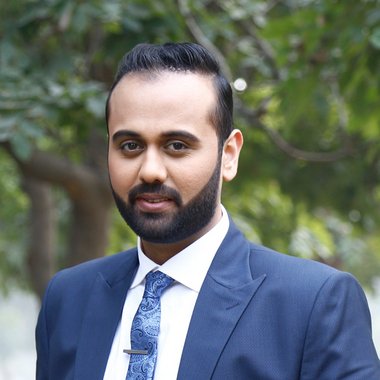 Usama T. - Freelance Presentation Designer