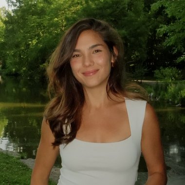 Maureen S. - Freelance Content Creator