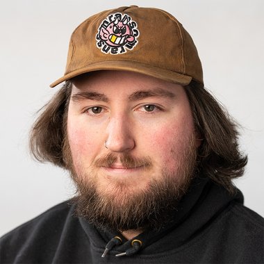 MadeByHollow - Freelance 3d Visualizer