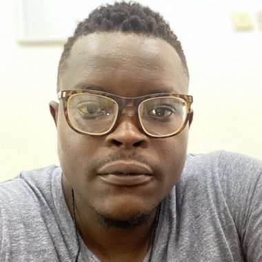 MAXWELL O. - Freelance Content Creator