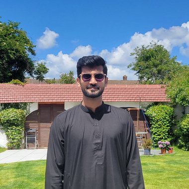 Syed H. - Freelance Digital Marketer