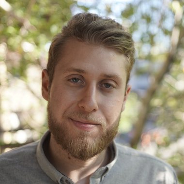 EMILE R. - Freelance Video Editor