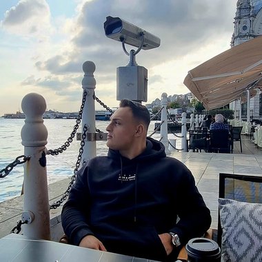 AAGraphicDesign - Freelance Digital Marketer