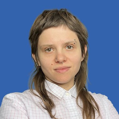 Elena V. - Freelance Graphic Designer