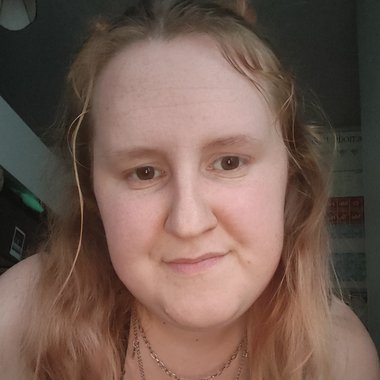 Molly B. - Freelance Singer