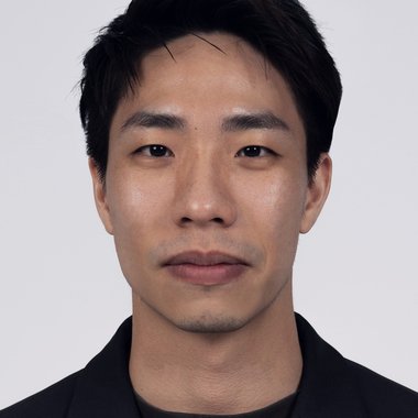 Foo K. - Freelance Graphic Designer