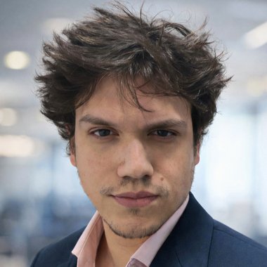 César T. - Freelance Graphic Designer