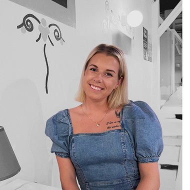 Kristin B. - Freelance Vector Illustrator