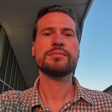 Jordan H. - Freelance Marketer