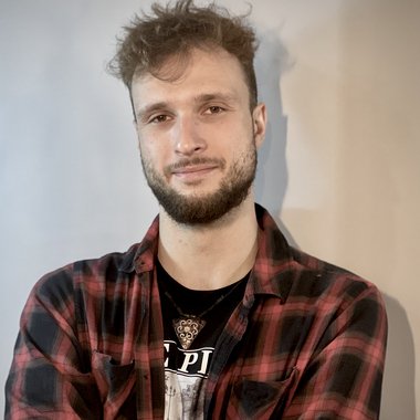 Jędrzej S. - Freelance Mixing Engineer