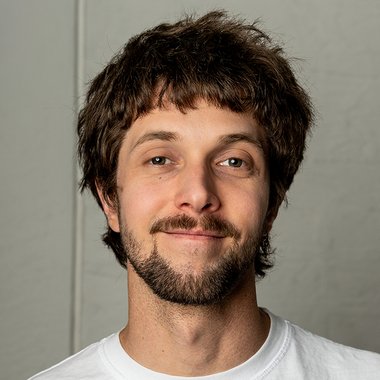 Santiago J. - Freelance Motion Graphic Designer