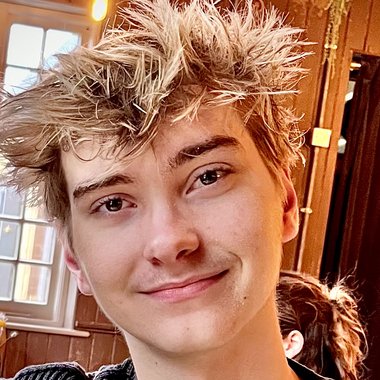 OscarWM - Freelance Videographer