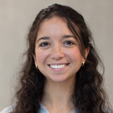 Sofia V. - Freelance Marketer