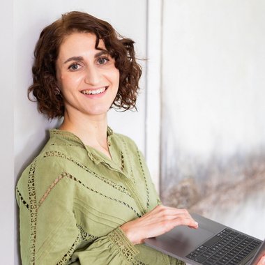 Laura S. - Freelance Digital Marketer