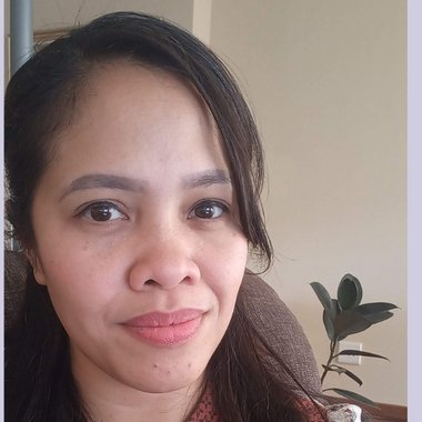 Jasmine D. - Freelance Social Media Manager