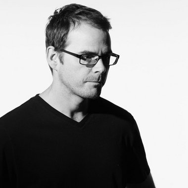 Simon N. - Freelance Packaging Designer