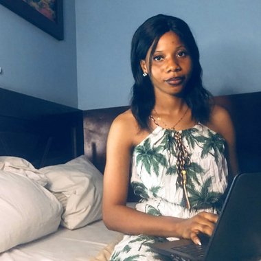 Miracle C. - Freelance Copywriter