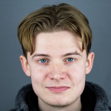 Dominic B. - Freelance Lighting