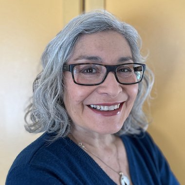 Loreto C. - Freelance Brand Designer