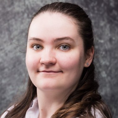 Ella S. - Freelance Photoshop Editor