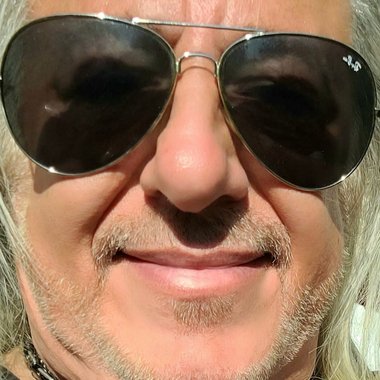 Mike M. - Freelance Production Designer