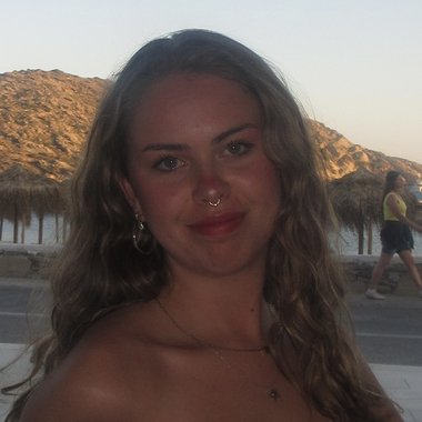 Maya M. - Freelance 1st Assistant Director