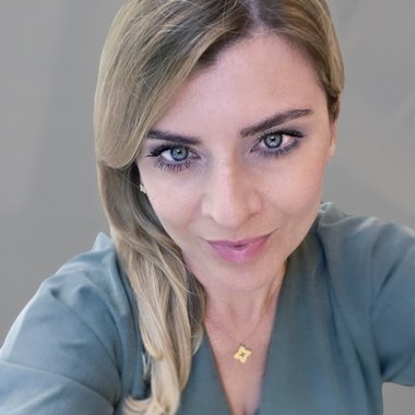 Urszula K. - Freelance Digital Marketer